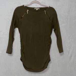Michael Kors, size Medium, 3/4 sleeve, fitted sage green top!